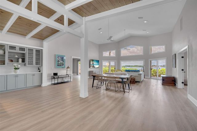 1275 PORT LANE, Sarasota, FL 34242