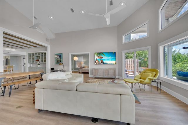 1275 PORT LANE, Sarasota, FL 34242
