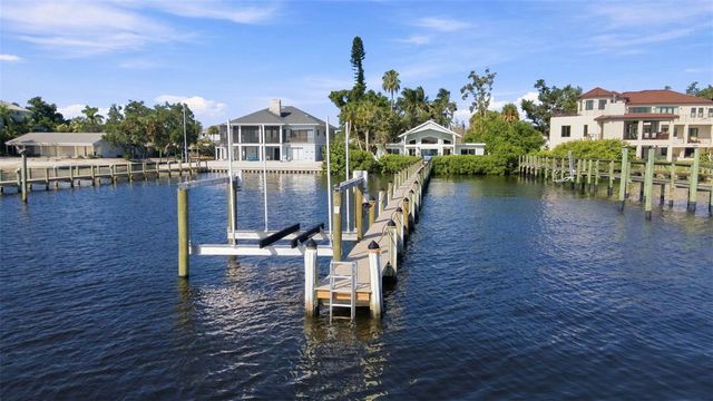 1275 PORT LANE, Sarasota, FL 34242