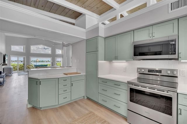 1275 PORT LANE, Sarasota, FL 34242