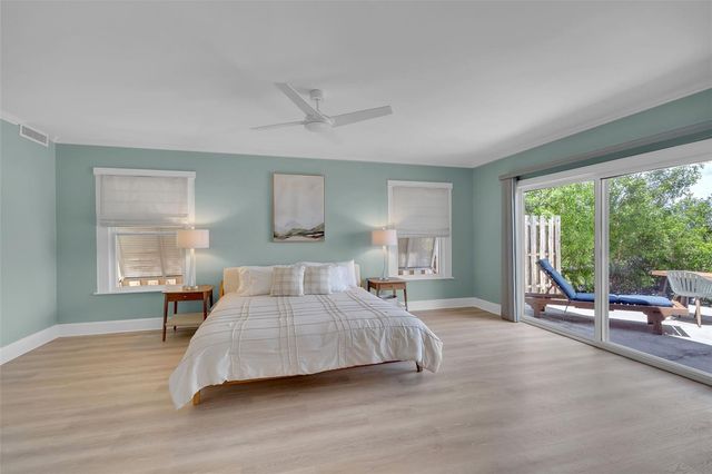 1275 PORT LANE, Sarasota, FL 34242