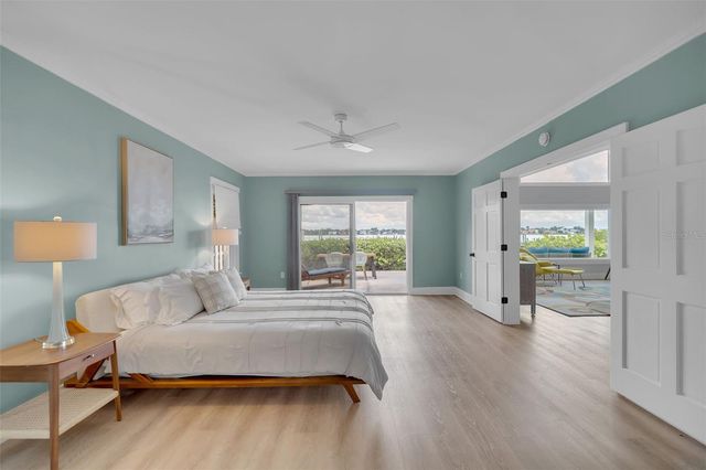 1275 PORT LANE, Sarasota, FL 34242