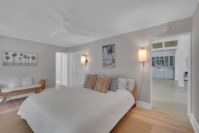 1275 PORT LANE, Sarasota, FL 34242