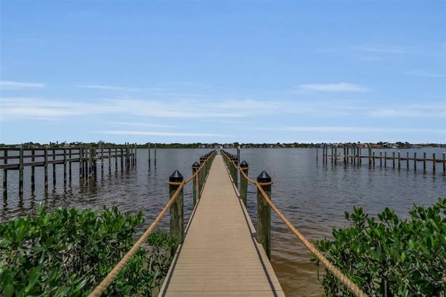 1275 PORT LANE, Sarasota, FL 34242