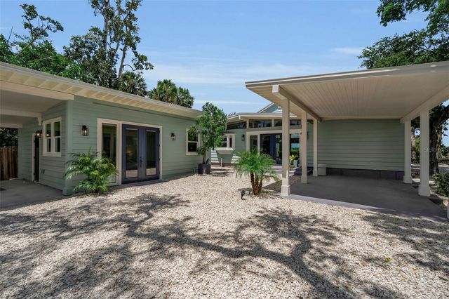 1275 PORT LANE, Sarasota, FL 34242
