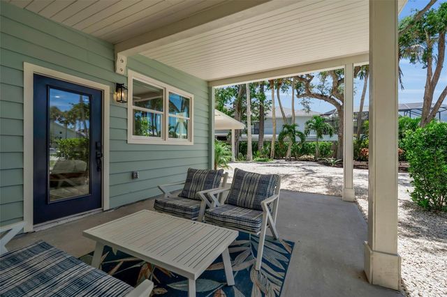 1275 PORT LANE, Sarasota, FL 34242