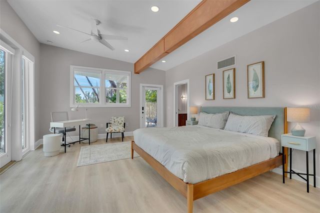1275 PORT LANE, Sarasota, FL 34242