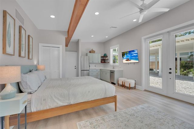 1275 PORT LANE, Sarasota, FL 34242