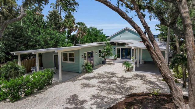 1275 PORT LANE, Sarasota, FL 34242