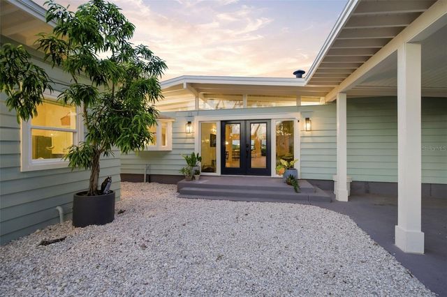 1275 PORT LANE, Sarasota, FL 34242