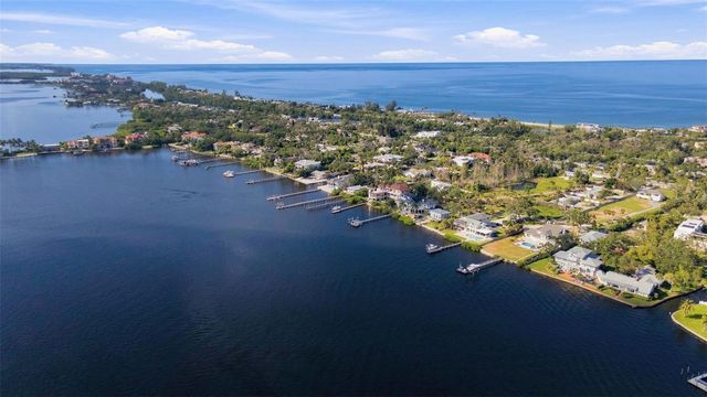 1275 PORT LANE, Sarasota, FL 34242