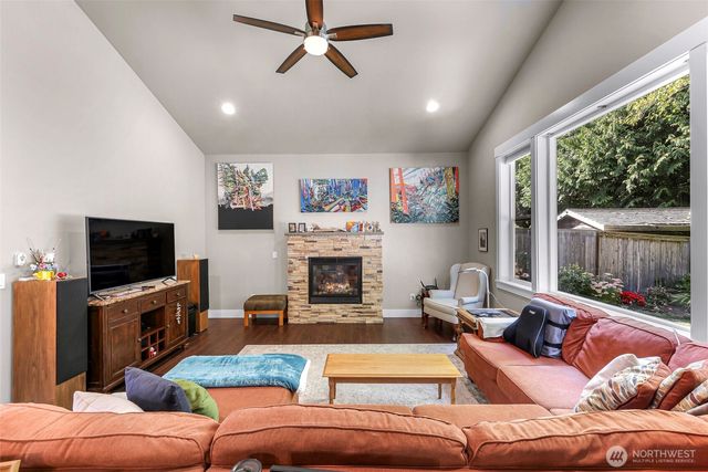 2646 Lochcarron Drive, Ferndale, WA 98248