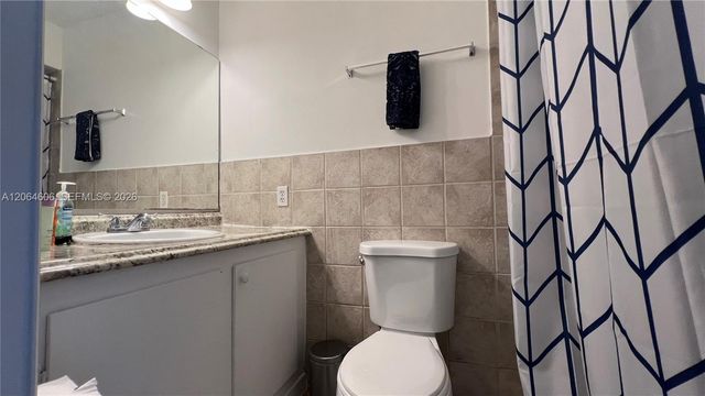 2061 NE 123rd St, North Miami, FL 33181