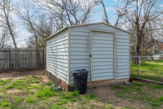 209 Martin, Bangs, TX 76823