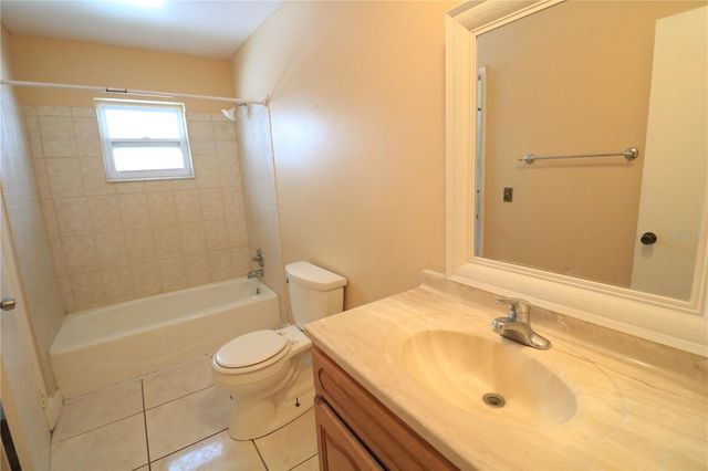 10322 MANILA BAY DRIVE, Orlando, FL 32821