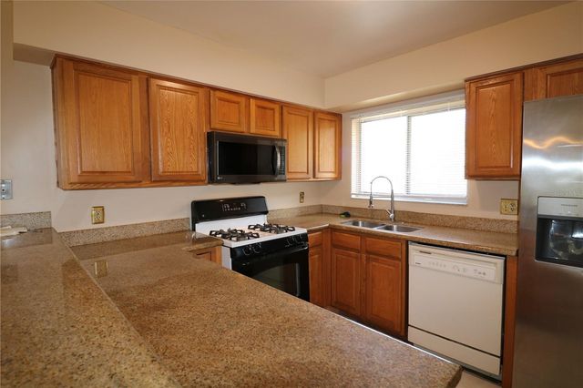 10322 MANILA BAY DRIVE, Orlando, FL 32821