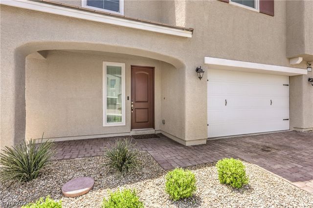 1915 Karner Blue Avenue, North Las Vegas, NV 89031