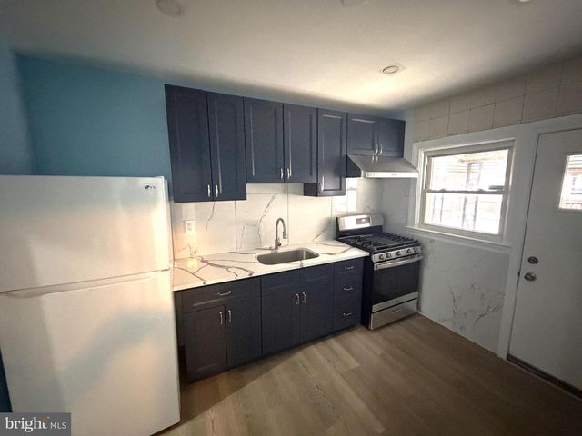 12 S ELLAMONT ST, Baltimore, MD 21229