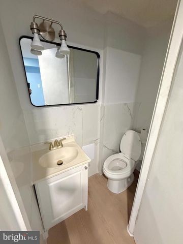 12 S ELLAMONT ST, Baltimore, MD 21229