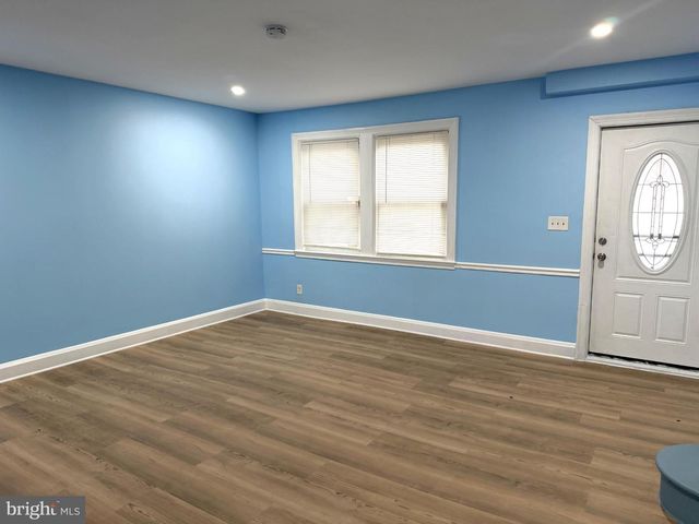 12 S ELLAMONT ST, Baltimore, MD 21229