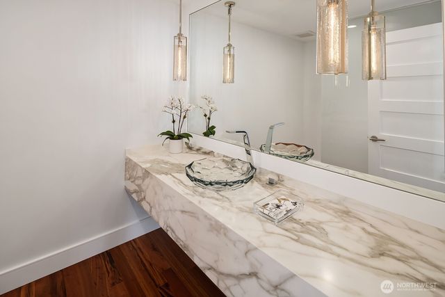 160 Highland Drive, Seattle, WA 98109