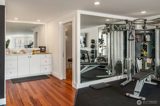 160 Highland Drive, Seattle, WA 98109