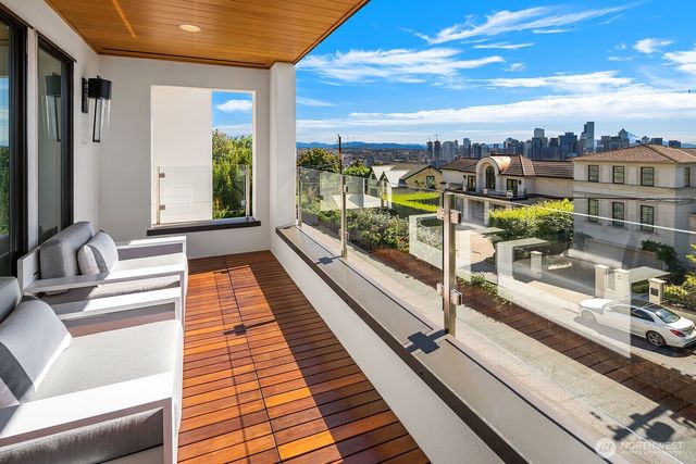 160 Highland Drive, Seattle, WA 98109