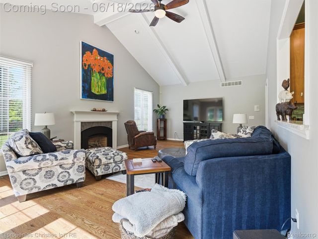 7279 Heron Way, Canton Charter Township, MI 48187