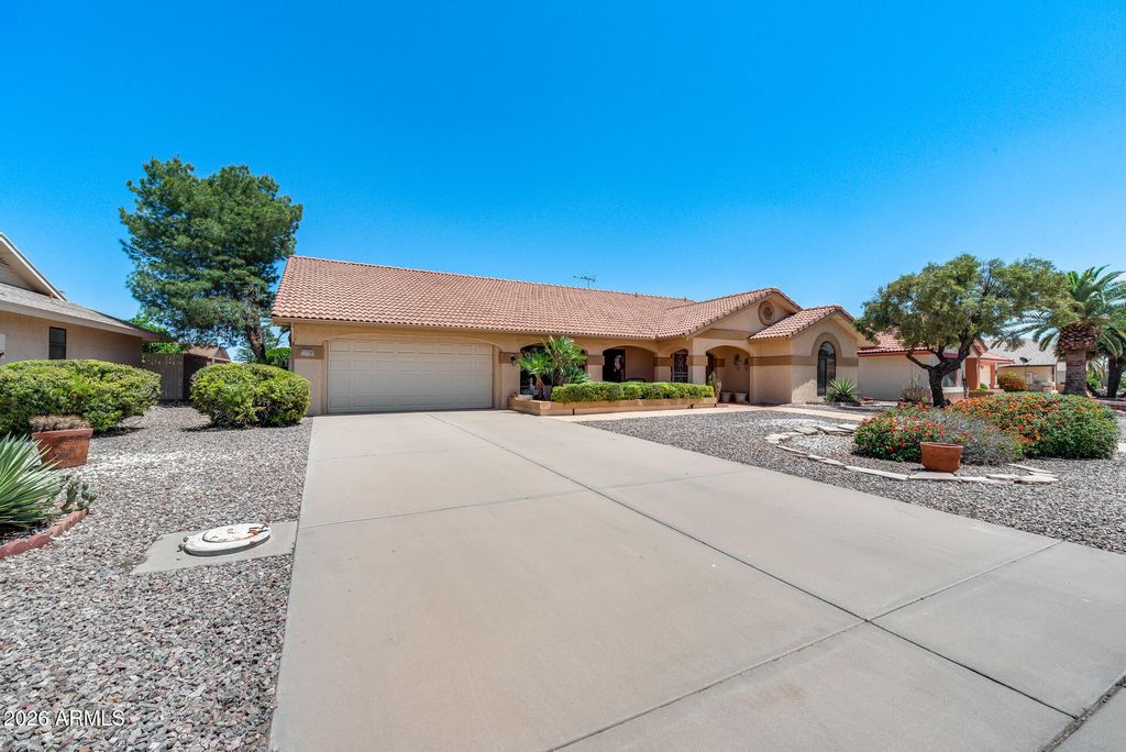 13720 W ALEPPO Drive, Sun City West, AZ 85375