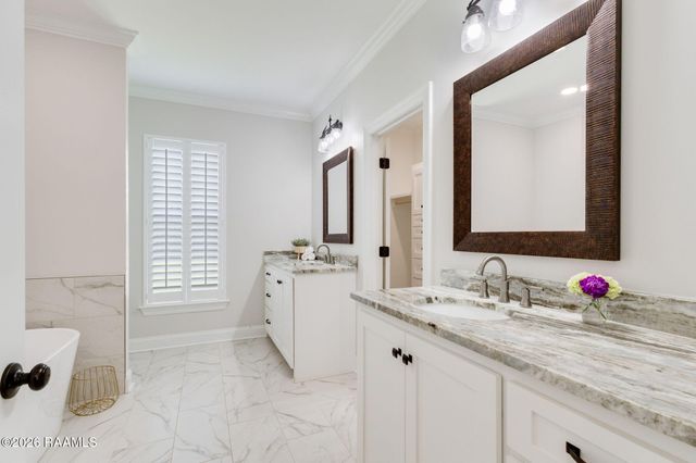 101 Copper Hill Drive, Youngsville, LA 70592