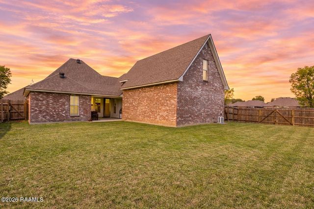 101 Copper Hill Drive, Youngsville, LA 70592