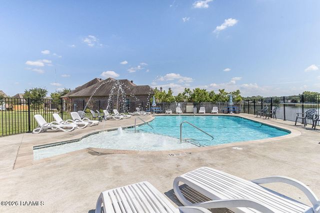 101 Copper Hill Drive, Youngsville, LA 70592