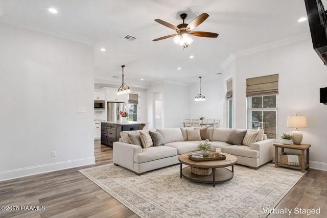 101 Copper Hill Drive, Youngsville, LA 70592