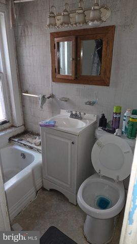 1103 ELM ST, Wilmington, DE 19805