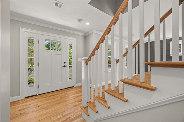 7 Elm Place, Hanson, MA 02341