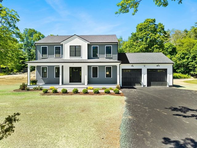 7 Elm Place, Hanson, MA 02341