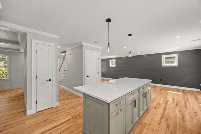 7 Elm Place, Hanson, MA 02341