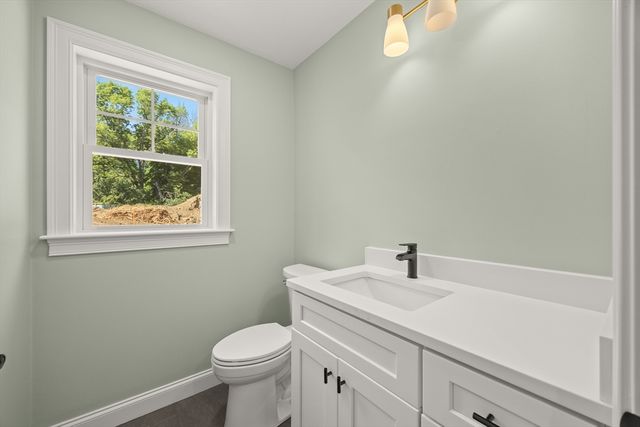 7 Elm Place, Hanson, MA 02341