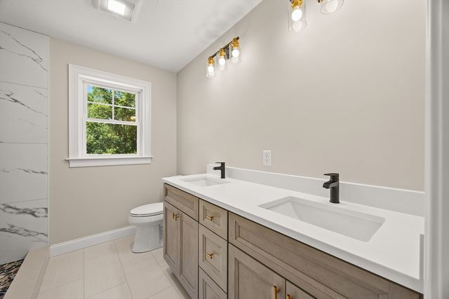 7 Elm Place, Hanson, MA 02341