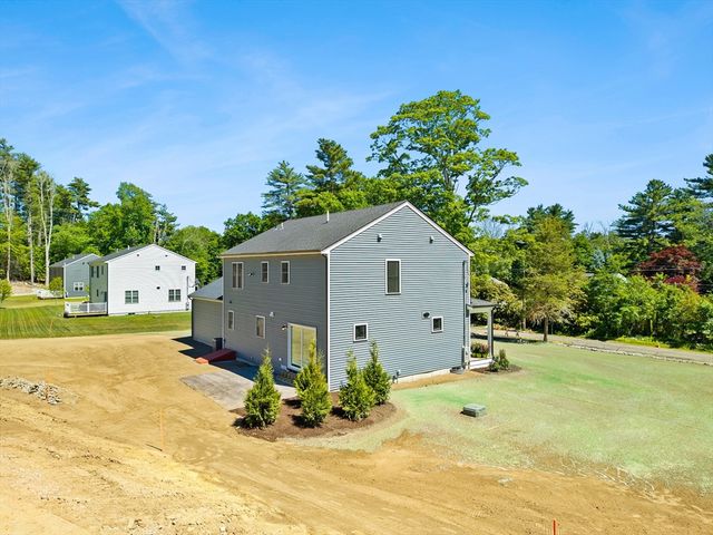7 Elm Place, Hanson, MA 02341