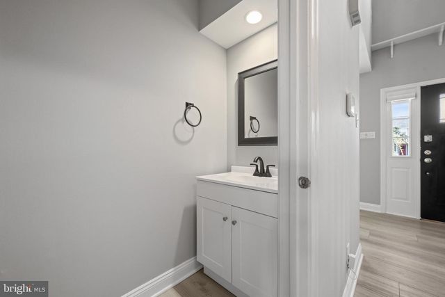 2 BATES CT, Sewell, NJ 08080