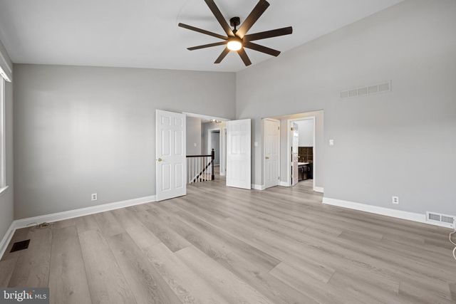 2 BATES CT, Sewell, NJ 08080