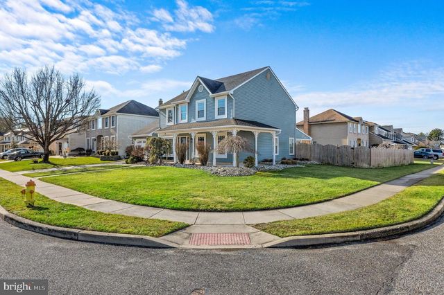 2 BATES CT, Sewell, NJ 08080