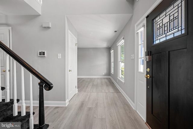 2 BATES CT, Sewell, NJ 08080