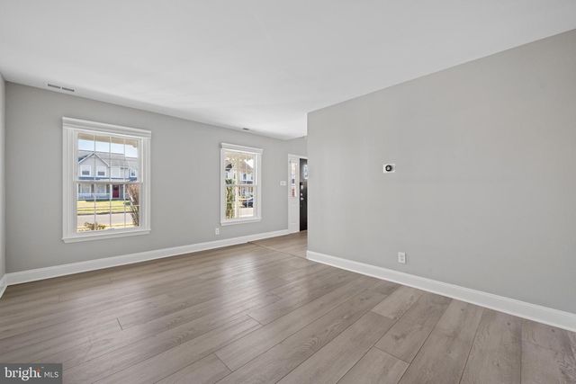 2 BATES CT, Sewell, NJ 08080