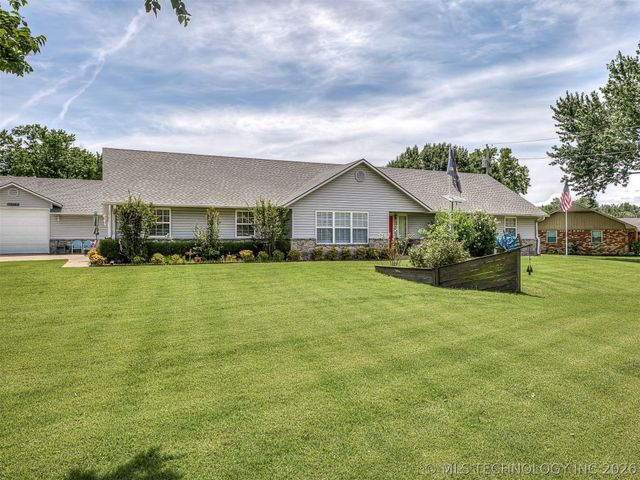 36 Meadowlark, Eufaula, OK 74432