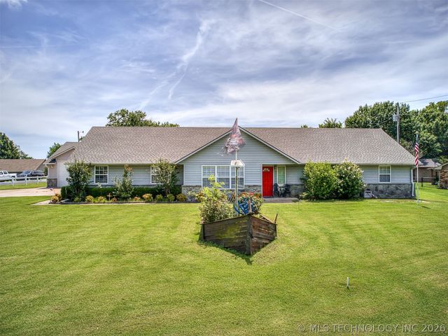 36 Meadowlark, Eufaula, OK 74432