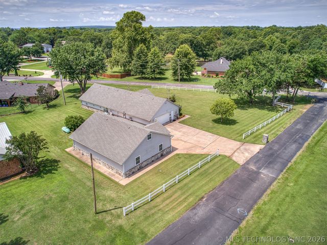 36 Meadowlark, Eufaula, OK 74432