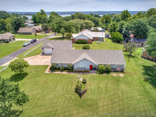 36 Meadowlark, Eufaula, OK 74432