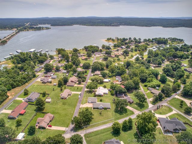 36 Meadowlark, Eufaula, OK 74432